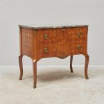 1561 8056 CHEST OF DRAWERS